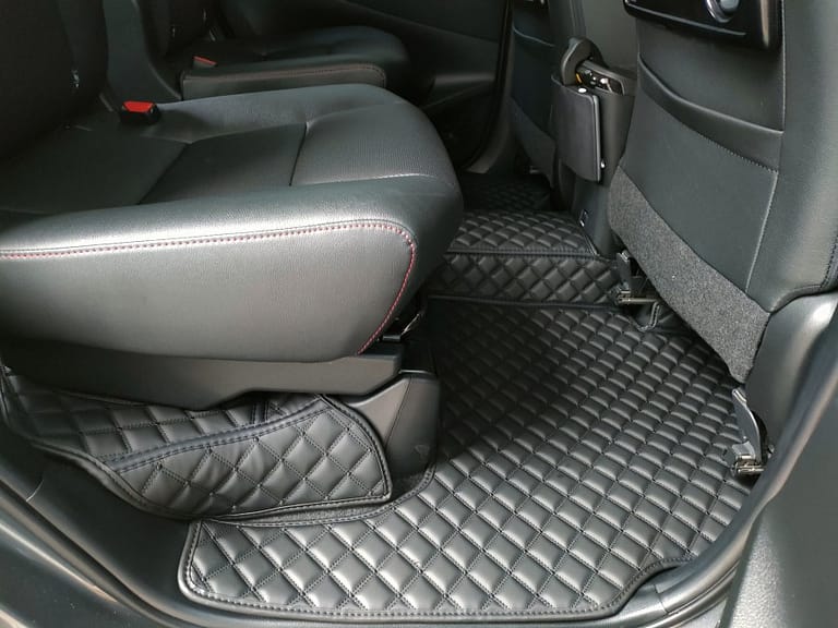 Karpet Mobil Toyota New Innova Tahun 2021 Full Bagasi - Carwash Studio Garage