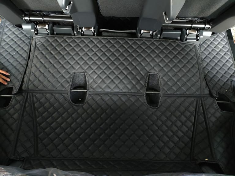 Karpet Mobil Toyota Veloz - Carwash Studio Garage