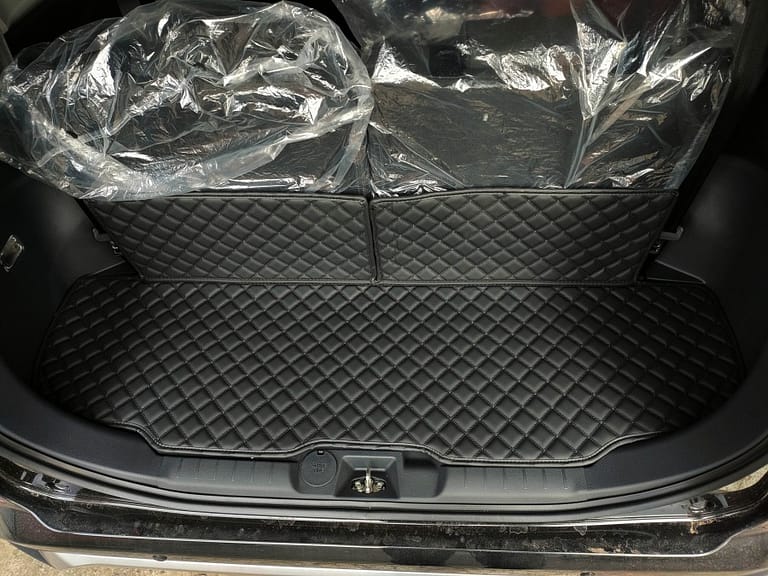 Karpet Mobil Toyota Veloz - Carwash Studio Garage