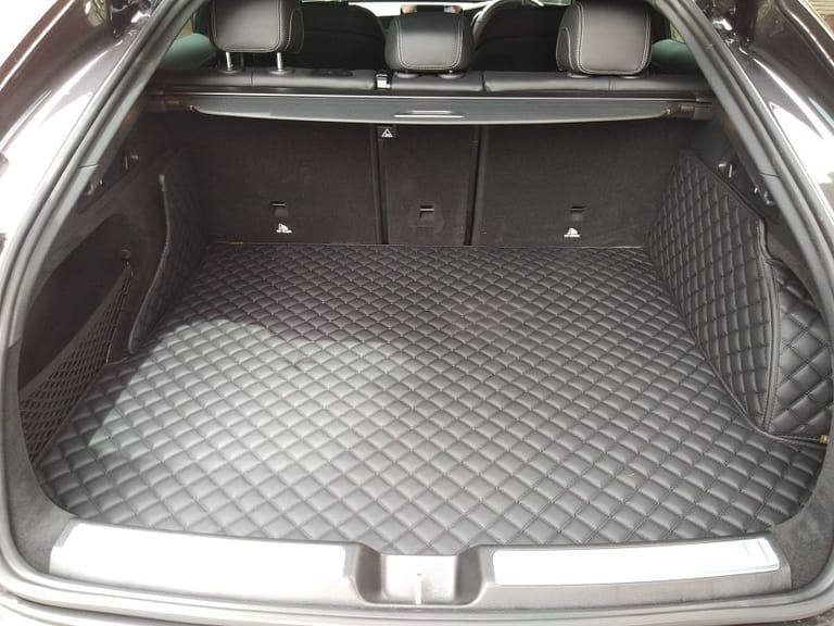 Karpet Mobil for Mercedes Benz GLC 200 Tahun 2019-2020 - Carwash Studio Garage