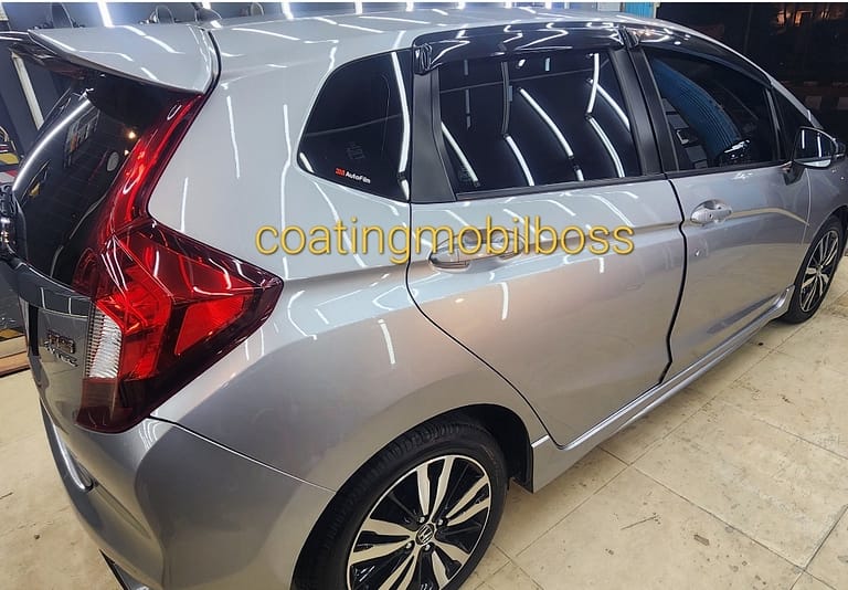 Poles Salon Mobil Premium (Small) - Carwash Studio Garage