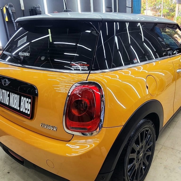 Poles Salon Mobil Premium (luxury) - Carwash Studio Garage