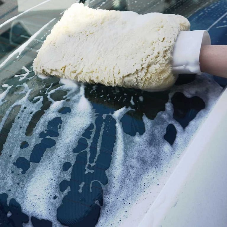 Sarung Tangan Cuci Mobil Bahan Woll - Carwash Studio Garage