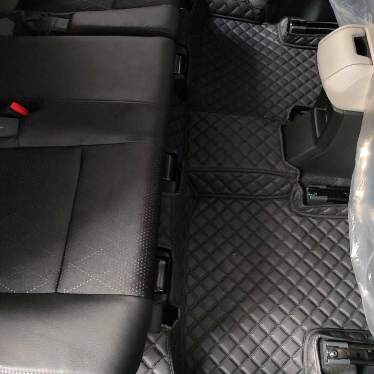 Karpet Mobil Toyota Veloz - Carwash Studio Garage